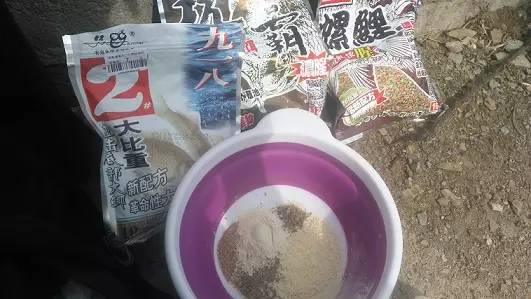 钓鱼饵料没有用完怎么办？这些妙招让你轻松解决！
