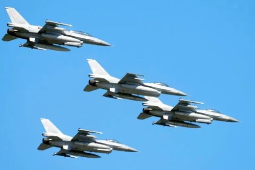 俄对乌空袭期间 波兰紧急升空战机戒备