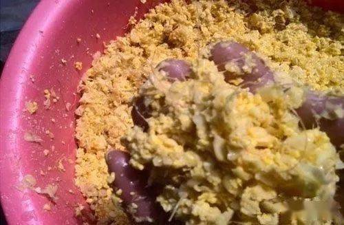 自制钓鱼饵料大饼,简单配方,鱼儿疯狂咬钩!