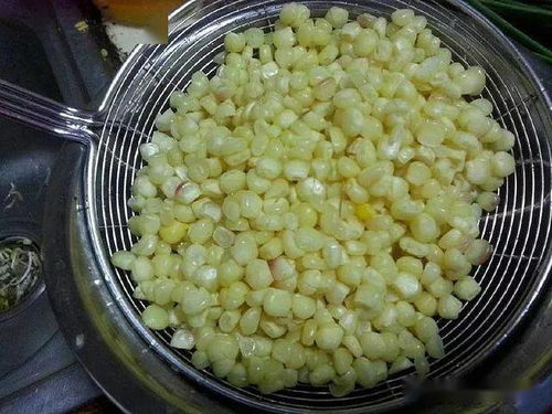 钓鱼饵料加点蜂蜜怎么样？这招让鱼儿疯狂咬钩！