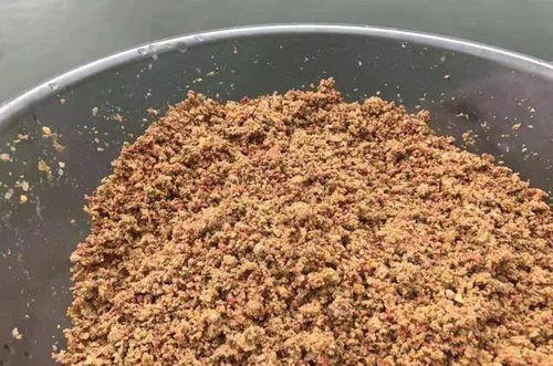 在开放空间中自由制作钓鱼饵料 在开放空间中自由制作钓鱼饵料