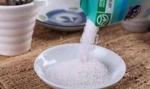 红虫液钓鱼饵料的完美配方，如何配制高效的钓鱼饵料