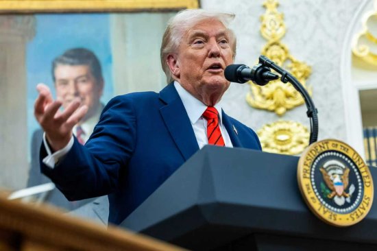 美国政府停摆进入第14天 白宫誓言继续裁员