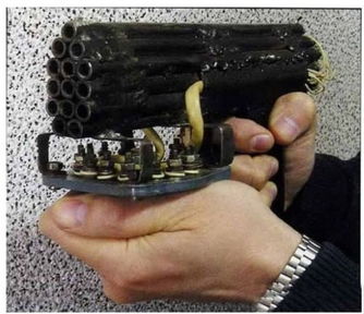 钓鱼高手的秘密武器，开饵盆的正确使用方法
