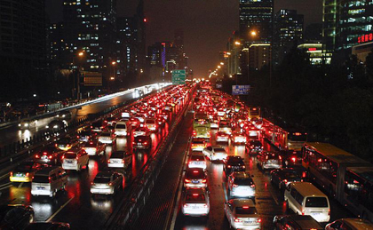 如何判断汽车的操控性与安全性?