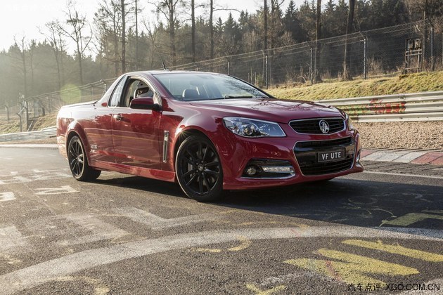 汽车起步时如何避免熄火和顿挫？